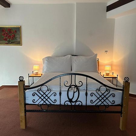 Lesni Hotel Perslak Nová Bystřice Екстериор снимка