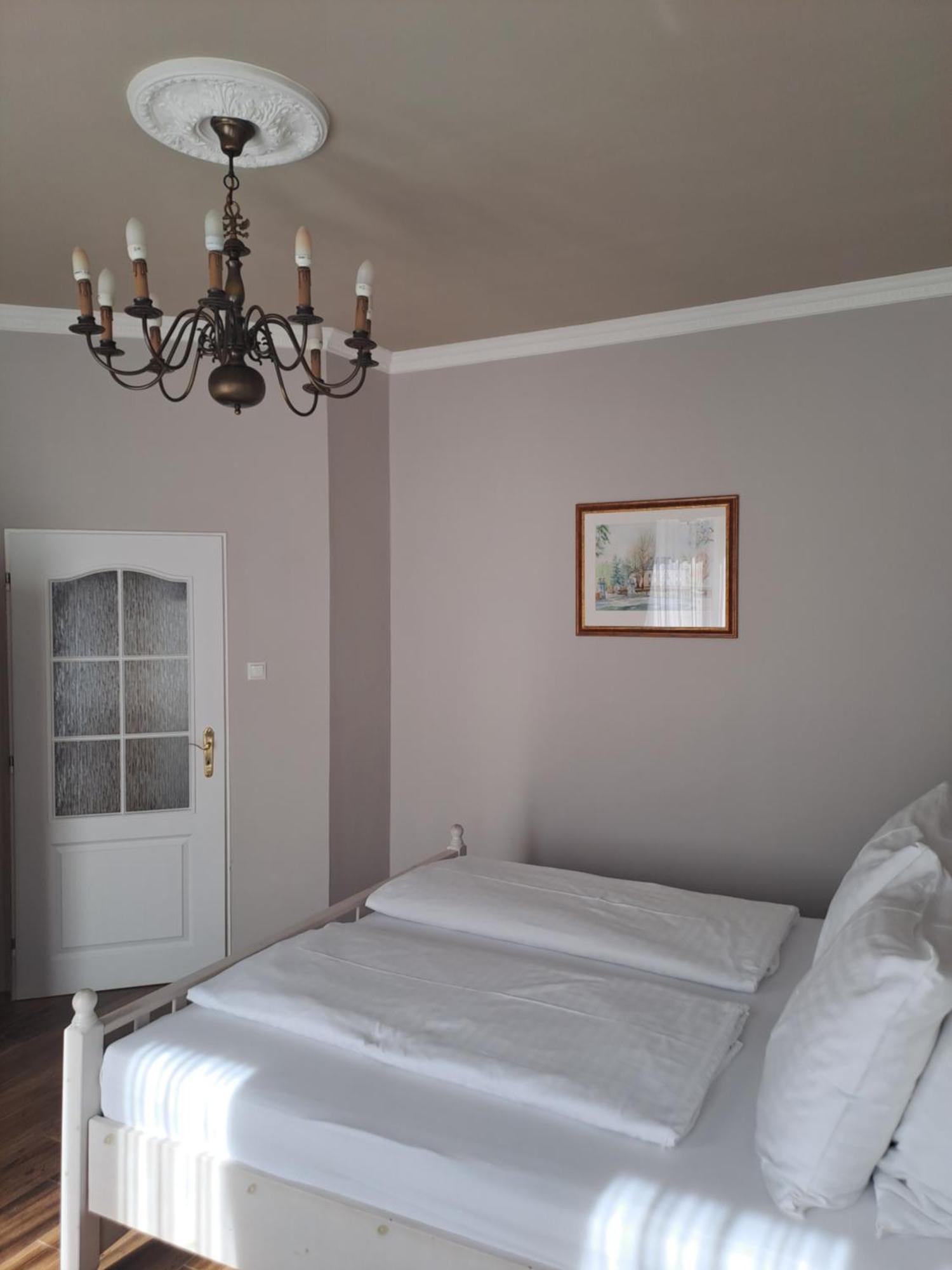 Lesni Hotel Perslak Nová Bystřice Екстериор снимка
