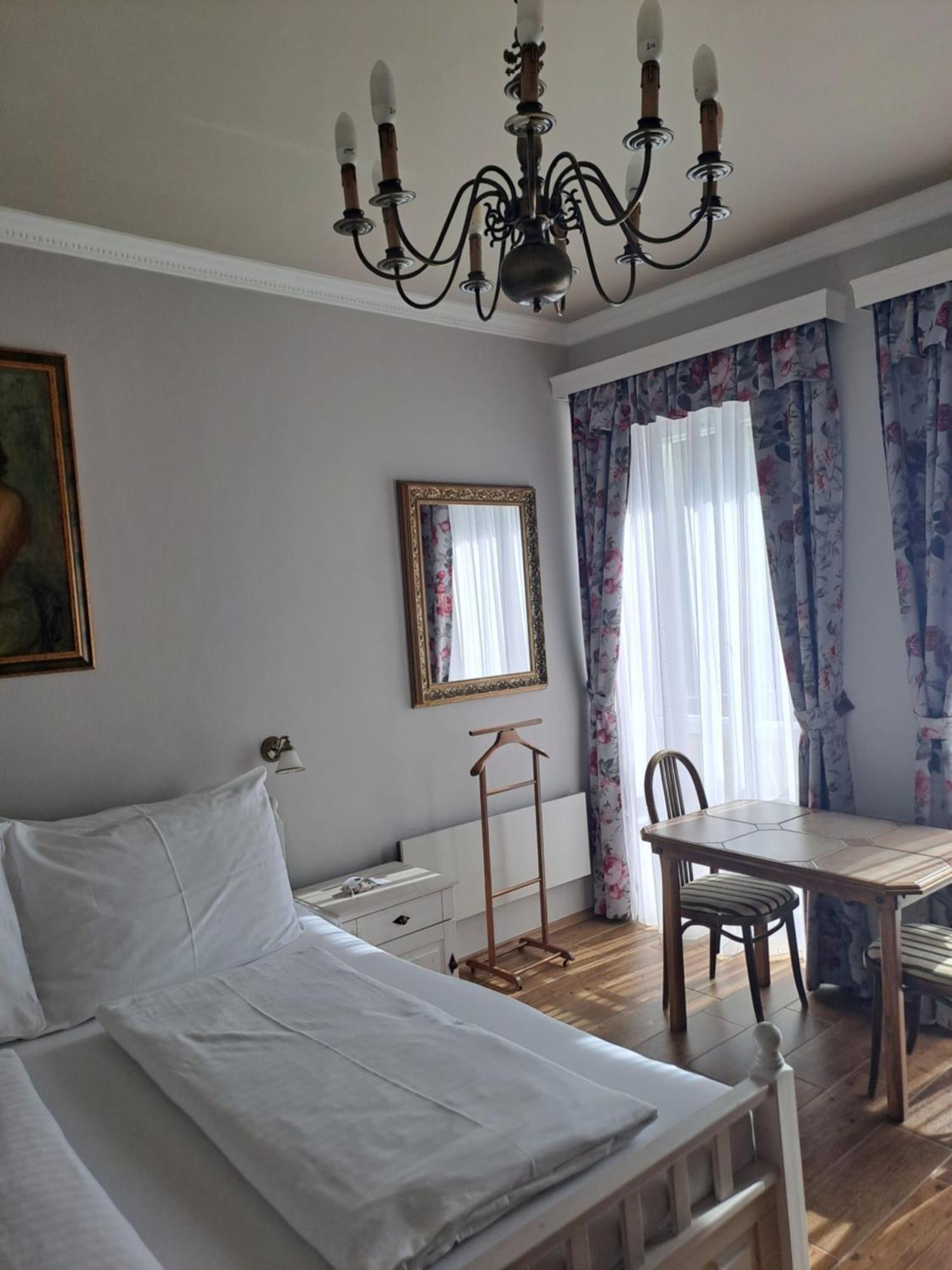Lesni Hotel Perslak Nová Bystřice Екстериор снимка