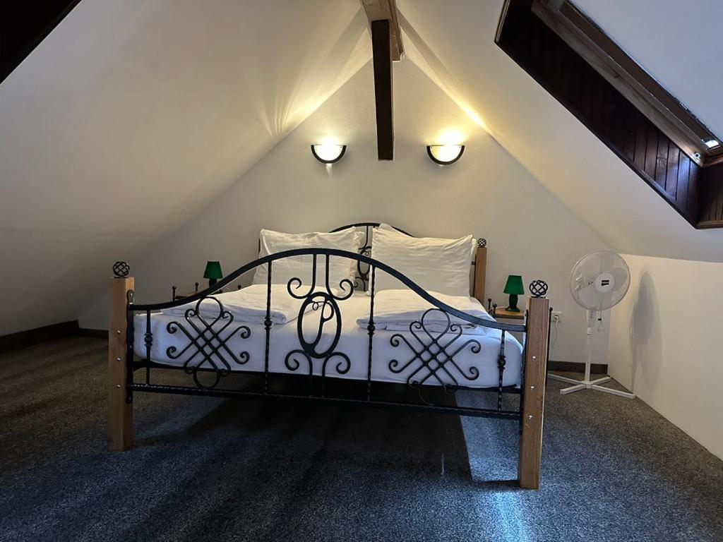 Lesni Hotel Perslak Nová Bystřice Екстериор снимка