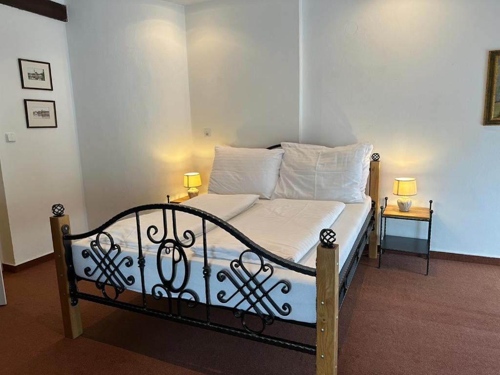 Lesni Hotel Perslak Nová Bystřice Стая снимка